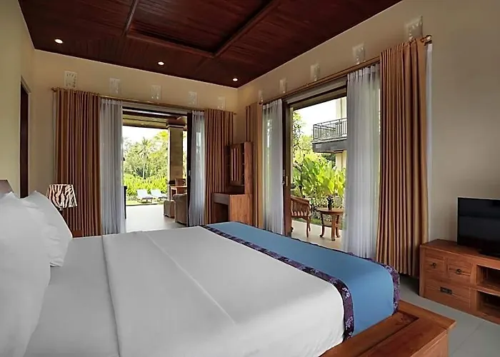 Hotel Dewi Sri Private 4*