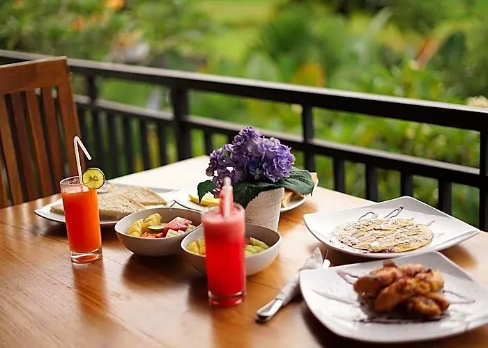 Dewi Sri Private Hotel 4*